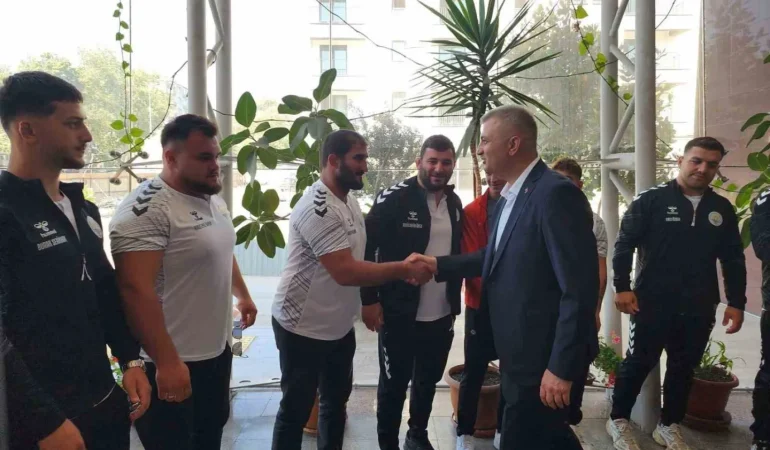 Gölcük’ün pehlivanları Kırkpınar yolcusu